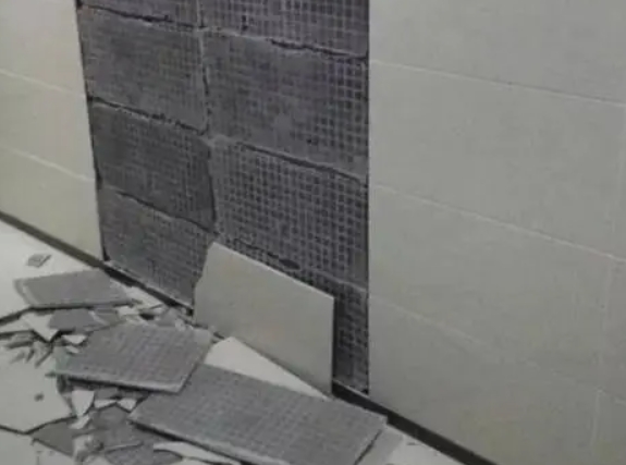 德城瓷砖空鼓维修公司分享下德城墙砖松动维修的知识